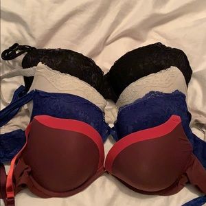 BUNDLE ONLY VS and Arie bras (4) size 36D